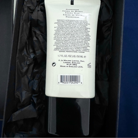 Jo Malone London Hand Cream Geranium And Walnut 1.7 fl oz/50mL In Box - Picture 6 of 10
